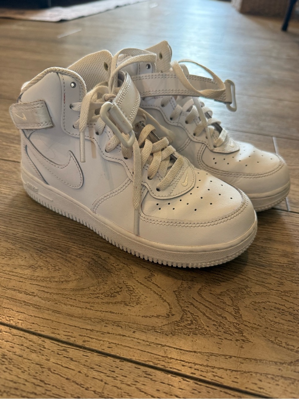 Nike Air Force 1 Mid Kids Sneakers - Size 2.5